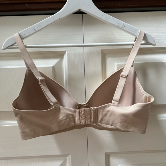 WACOAL Flawless Comfort Contour Seamless T shirt Bra size 34 DD - Picture 3 of 9